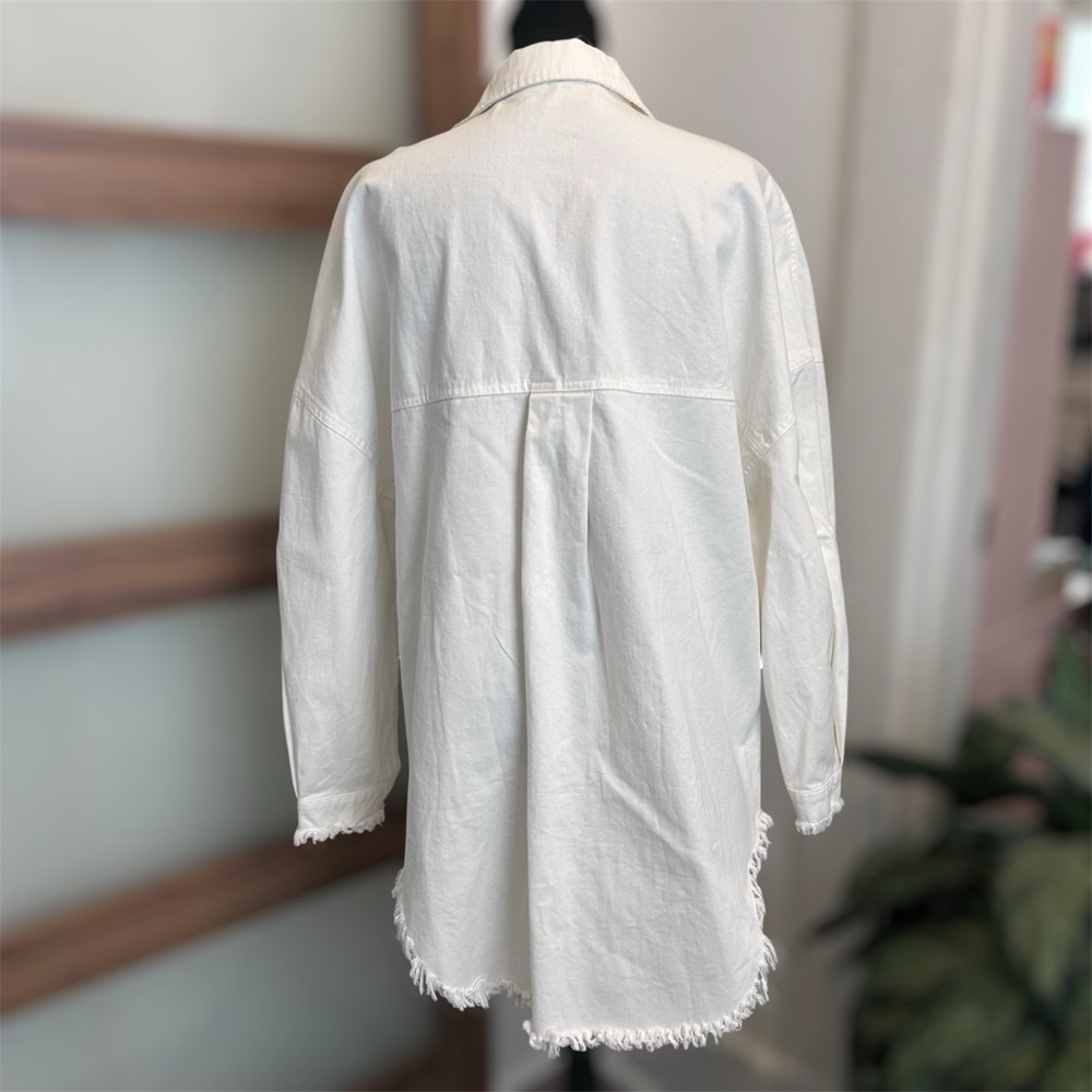 Malibu & Co White Button Down Denim Shirt with Silver Sequins Pockets. Size M - Picture 3 of 5